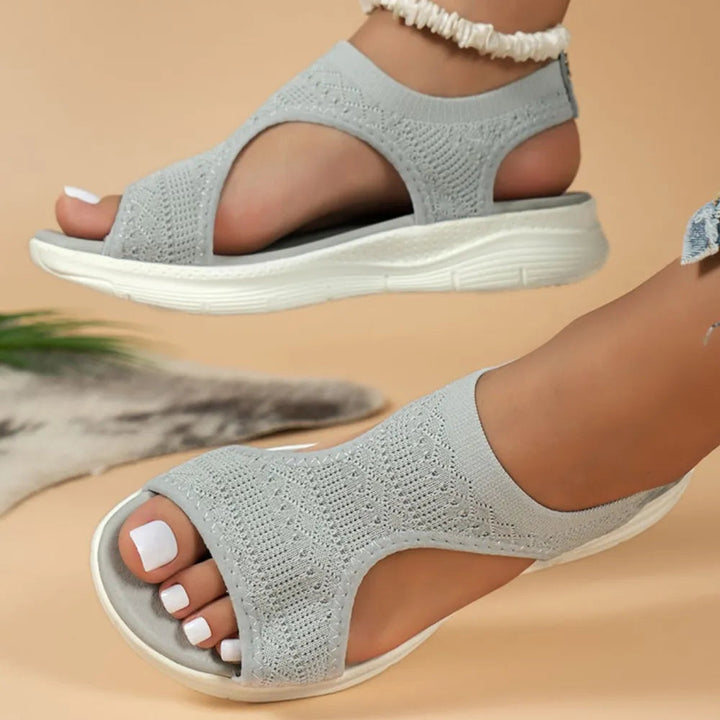 Ciabatte sandali aperti da donna, ortopedici ed estivi, perfetti per il benessere e il comfort dei piedi.