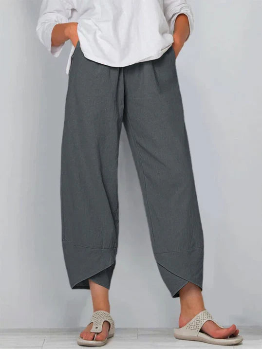 Pantaloni estivi cropped donna, freschi ed eleganti, perfetti per la bella stagione e look raffinati.