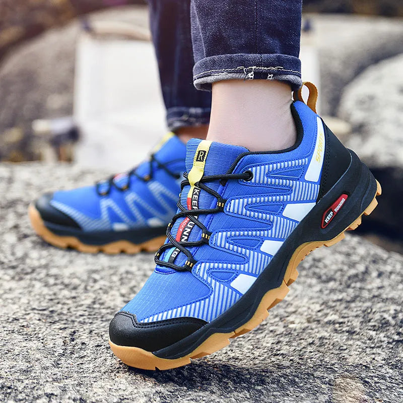 Scarpe ortopediche uomo per comfort supremo, ideali per camminata e benessere piedi.