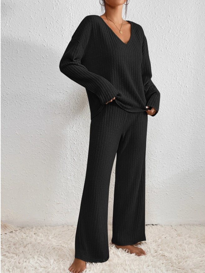 Set due pezzi donna per il relax, in maglia, un must-have per il comfort quotidiano.