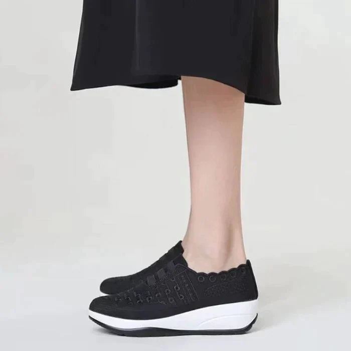 Scarpe estive uomo comfort senza lacci, ideali per un look casual estivo.