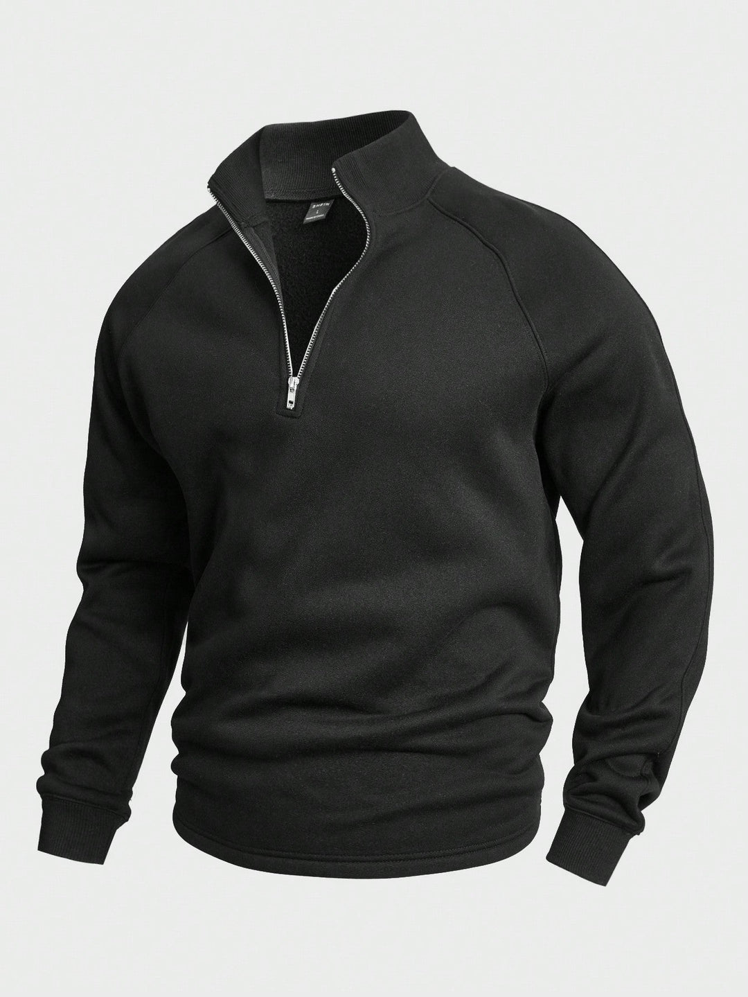 Maglione uomo mezza zip a collo alto, ideale per comfort e stile versatile.