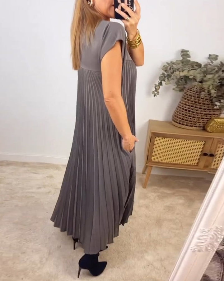 Abito donna elegante, plissettato e fluido, un vestito maxi raffinato per estate e occasioni speciali.