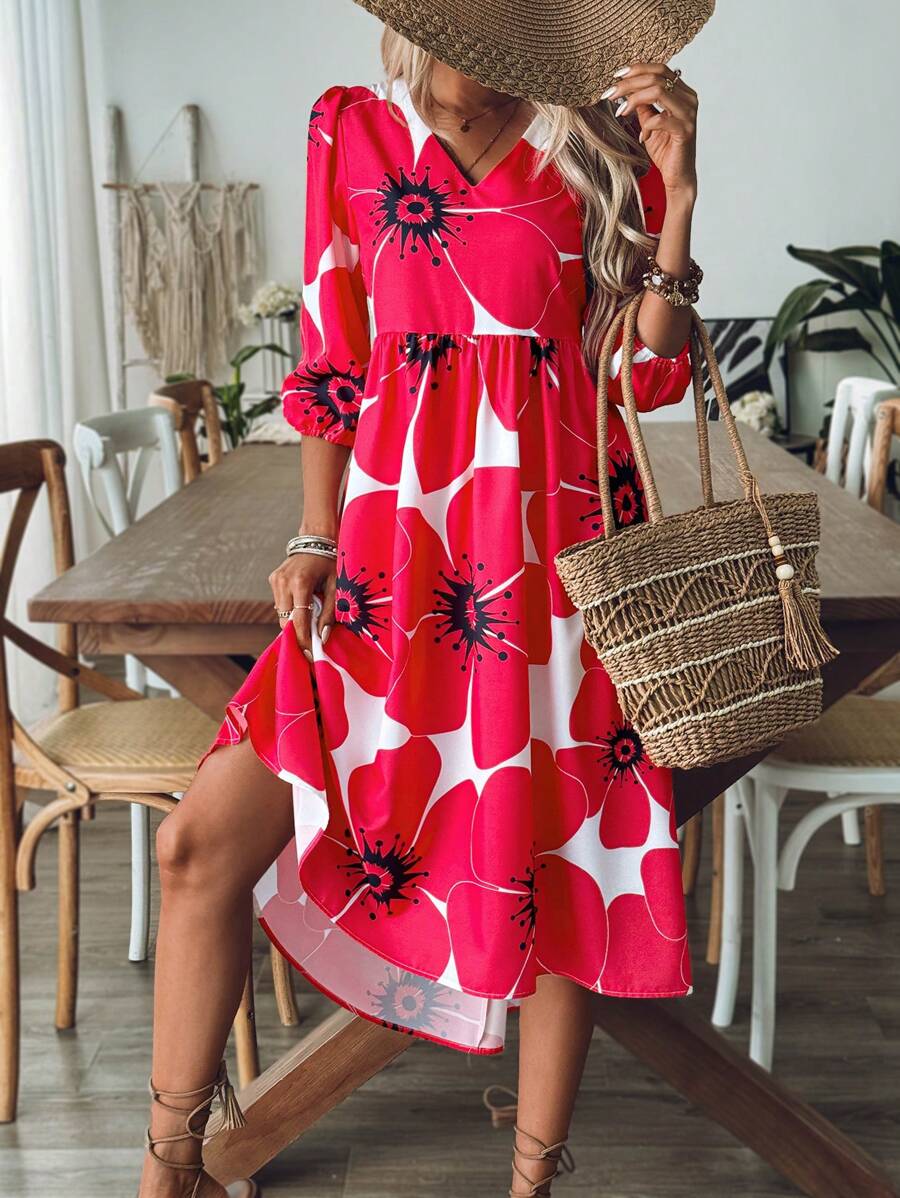 Maxi abito estivo da donna colorato con stampa floreale, vestibilità morbida e scollo estivo per comfort casual.