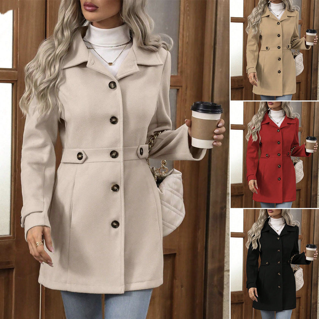 Cappotto monopetto elegante donna con revers, lunghezza media. Perfetto per l'inverno e lo stile classico.