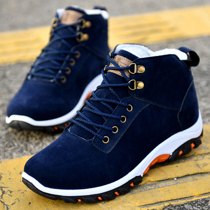 Stivali invernali blu scuro da uomo con lacci, stabilità e calore per la caviglia. Scarpe invernali moda.