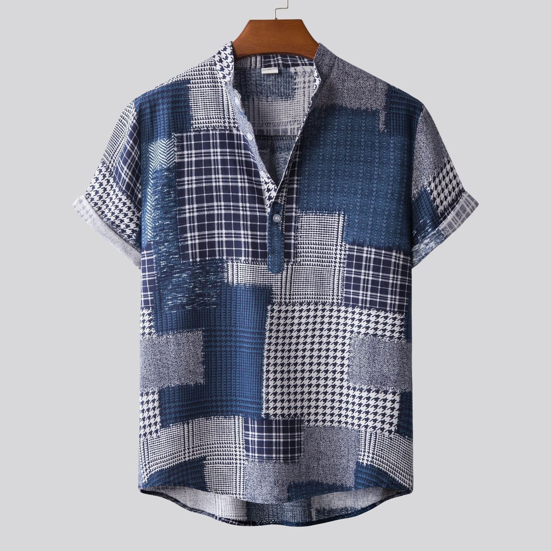 Camicia multicolore da uomo, maniche corte, stampa bambù, vestibilità slim. Stile moda estiva.