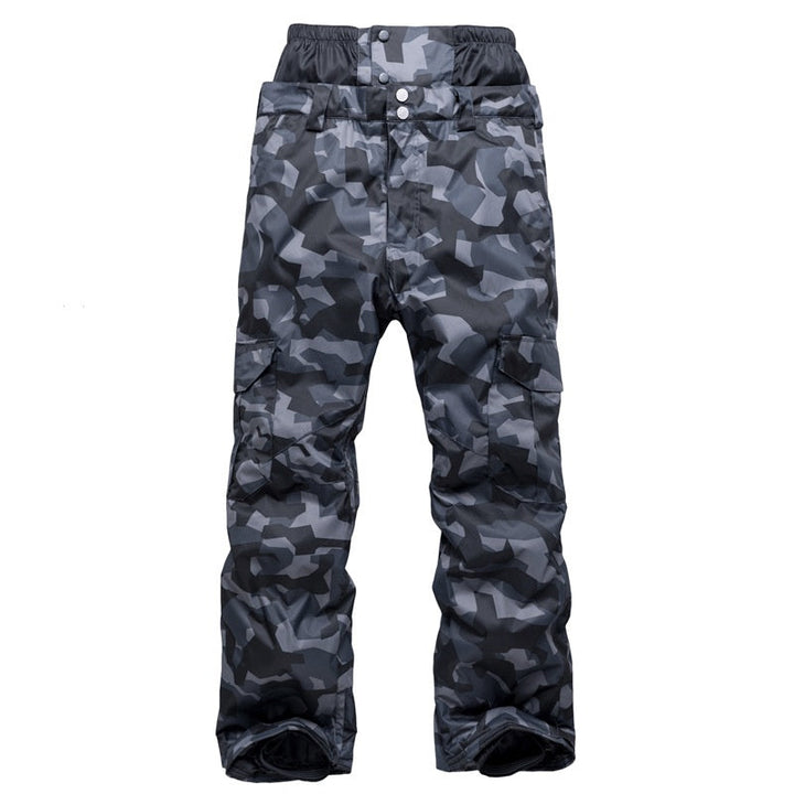 Pantaloni da sci uomo, dettagli funzionali per sport invernali, offrono comfort e protezione nell'abbigliamento neve.