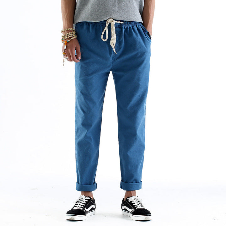 Pantaloni uomo casual tinta unita, gamba dritta e vestibilità rilassata per massimo comfort. Perfetti per outfit streetwear.