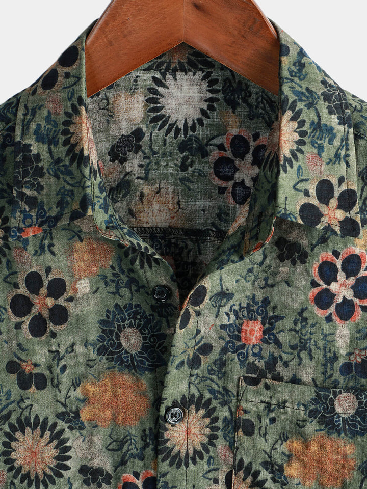 Camicia casual uomo a maniche corte, design tropicale per moda mare. Perfetta per l'estate.
