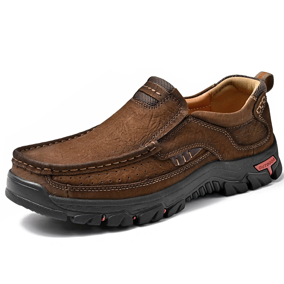 Eleganti scarpe slip-on uomo, design casual-formale, suola ammortizzata e antiscivolo per comfort.