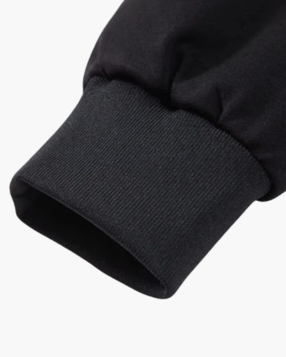 Comfort termico e stile: giacca uomo trapuntata con cappuccio per look casual urbani.