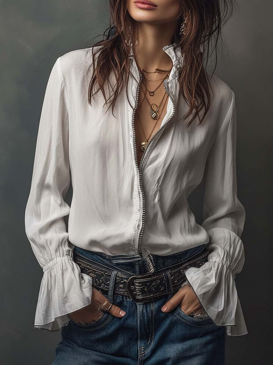 Blusa donna elegante con scollo convertibile e polsini a volant, ideale per look ufficio o serali.