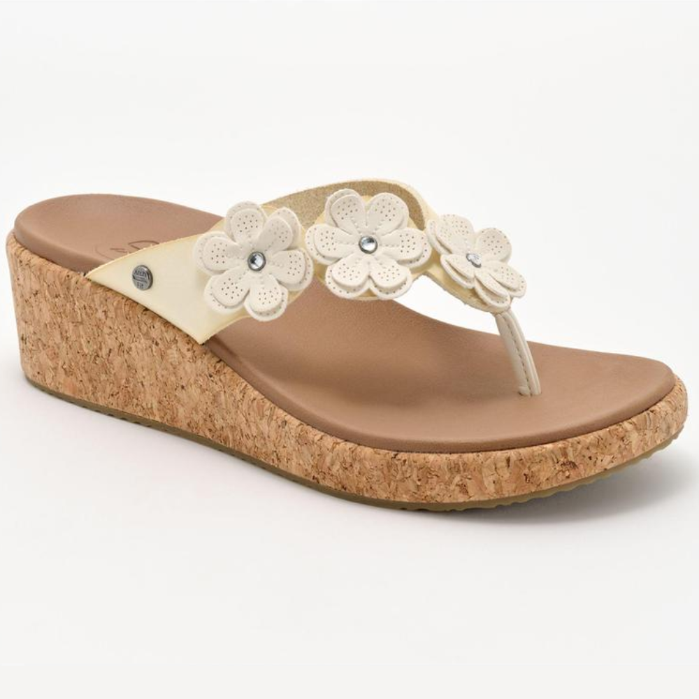 Sandali con zeppa donna beige, eleganti e confortevoli, perfetti per l'estate e il look casual chic.