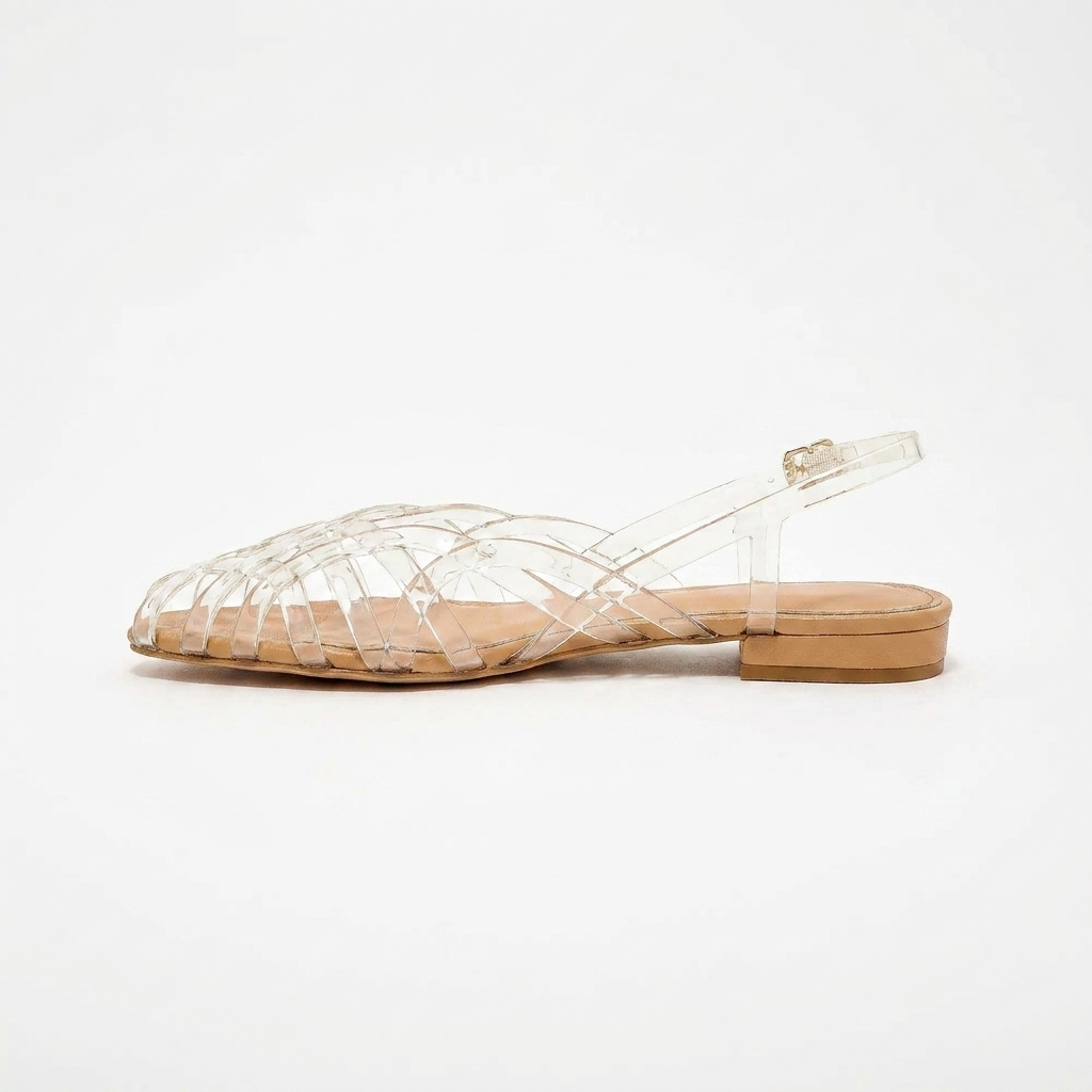 Moda estate donna: sandali slingback eleganti con dettagli intrecciati, versatili.