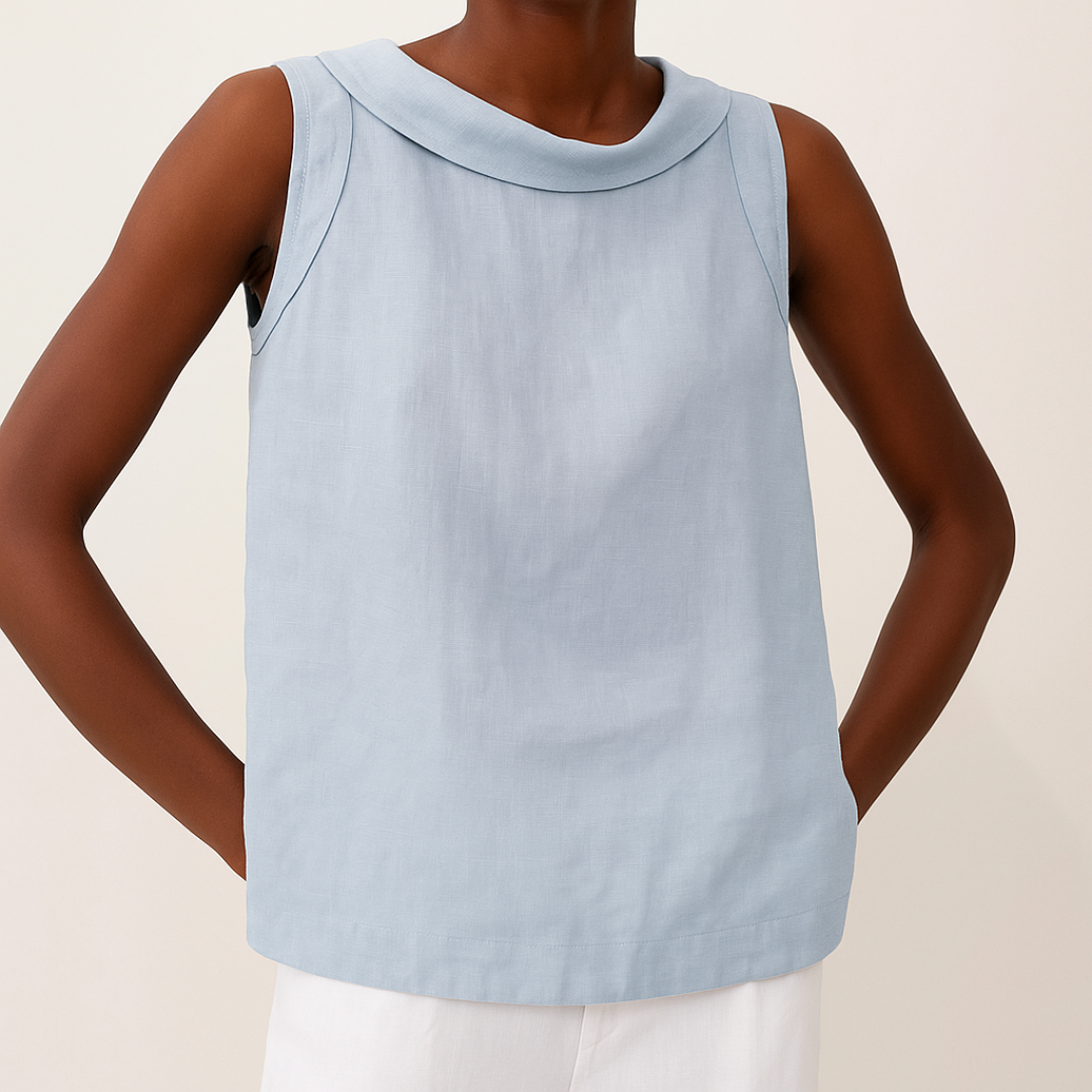 Elegante top donna senza maniche con collo alto, un capo essenziale per la tua collezione di moda estiva.