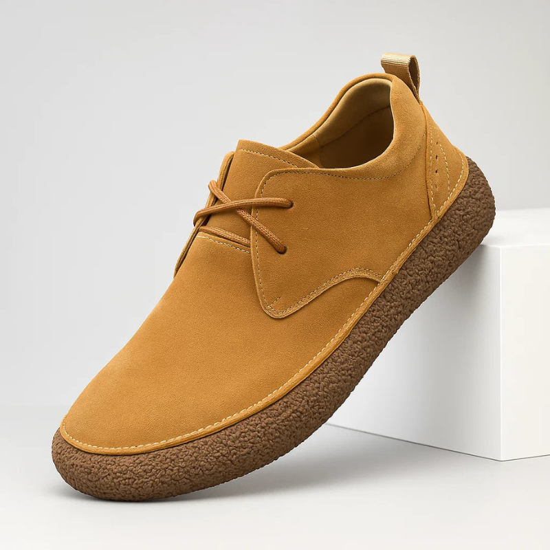 Scarpe uomo eleganti nere in pelle stringate, ideali per ufficio e serate. Comfort e stile versatile.