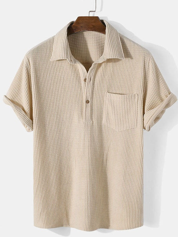 Camicia estiva uomo a manica corta, traspirante e versatile, per un look casual e confortevole. Perfetta per l'outfit estivo.