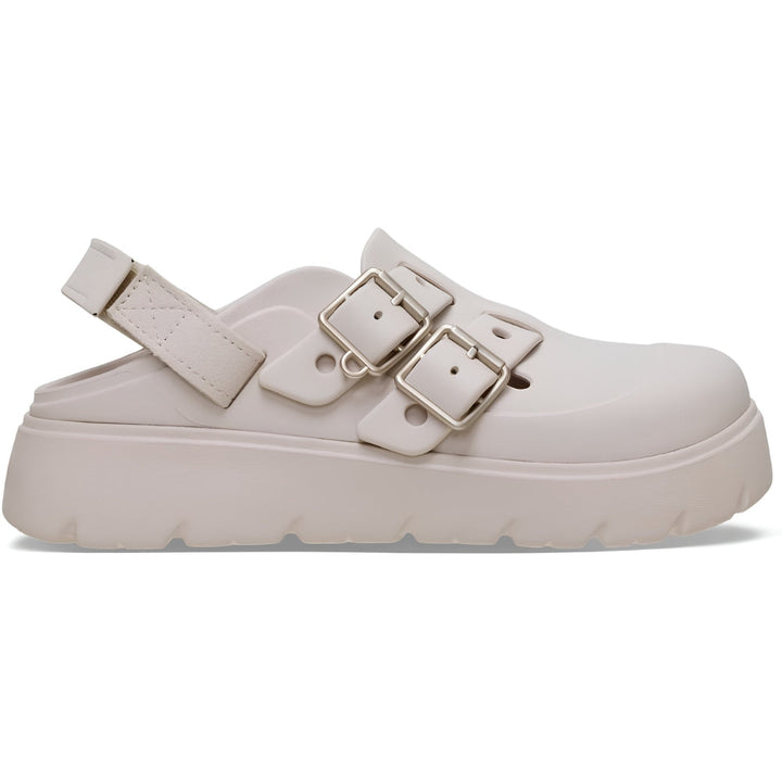Mocassini da donna neri con doppia fibbia dorata, perfetti per look eleganti o casual chic, massimo comfort.