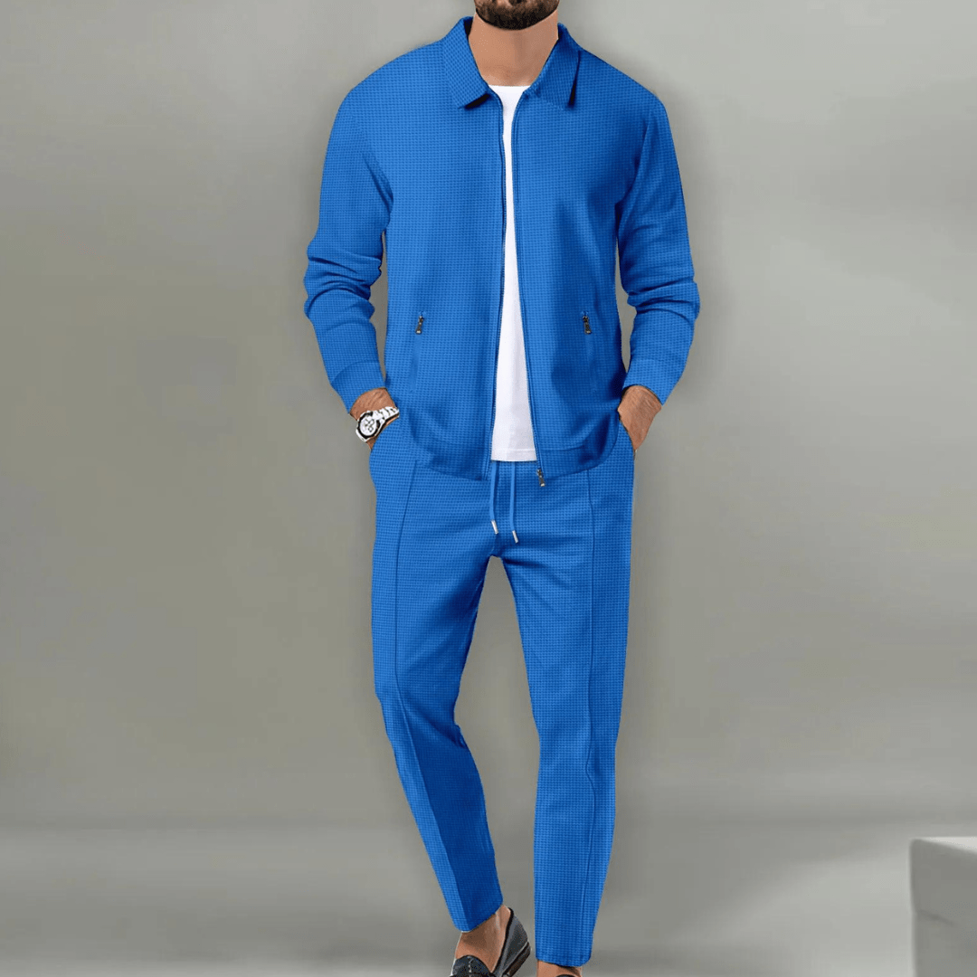 Tuta uomo casual completa, maglia a maniche lunghe e pantaloni coordinati per il massimo comfort e stile.