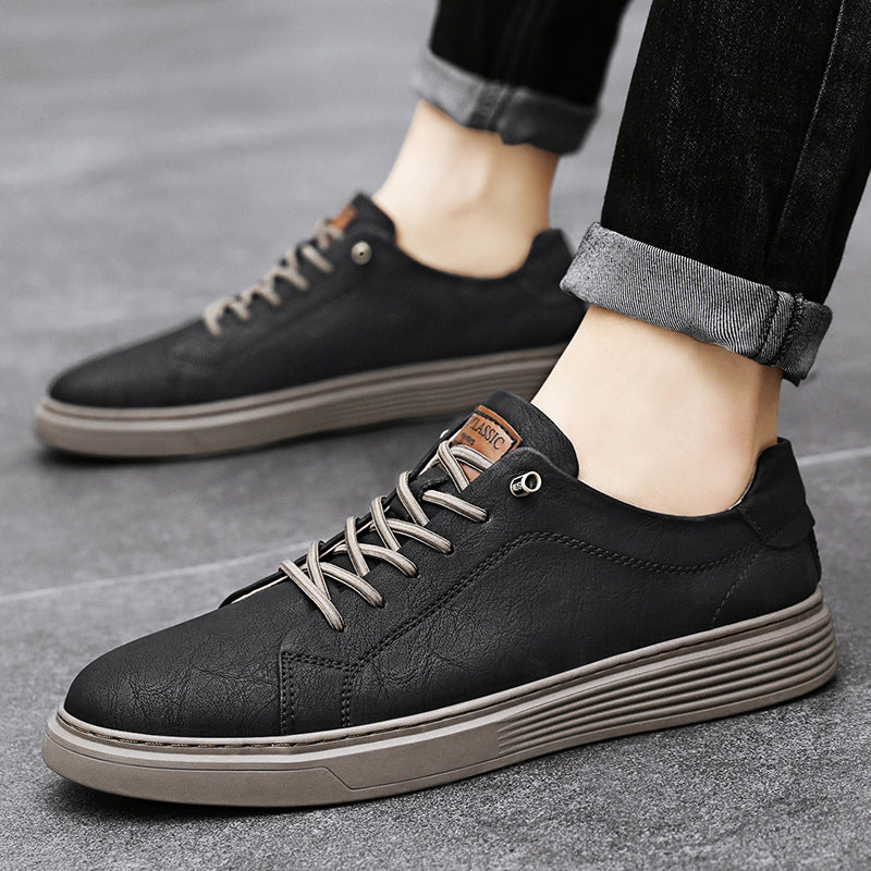 Sneakers uomo con massimo comfort per calzature quotidiane. Design pulito e stile essenziale, perfette per ogni giorno.