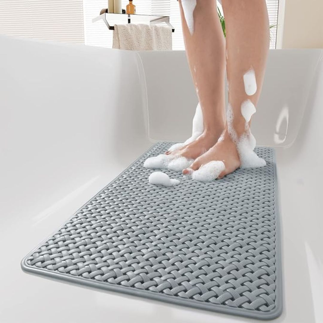 Tappetino bagno antiscivolo per doccia e vasca, massima sicurezza e aderenza su superfici bagnate.