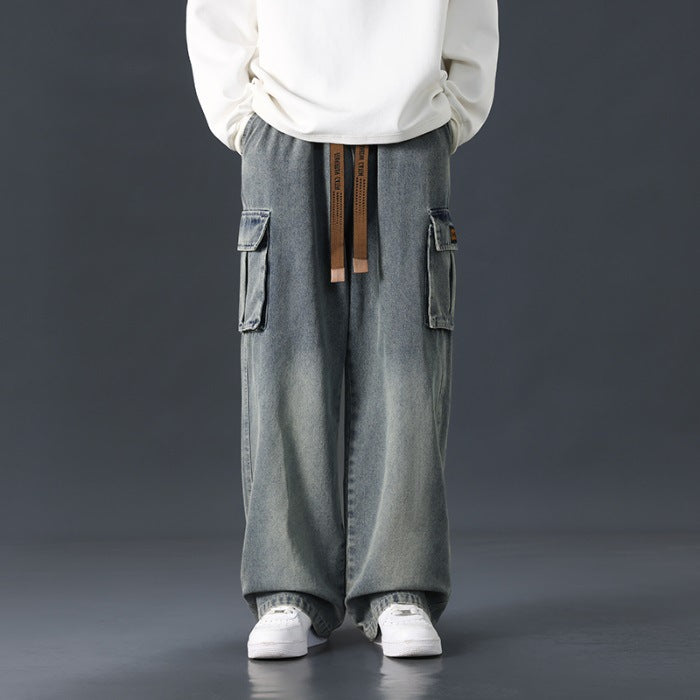 Jeans ampi uomo neri con sfumatura, perfetti per look casual e comfort nelle mezze stagioni.