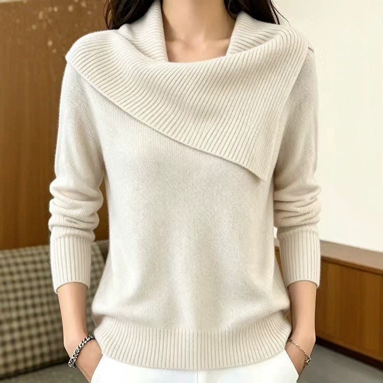 Maglione donna rilassato con collo a revers, perfetto per un look casual e comodo.