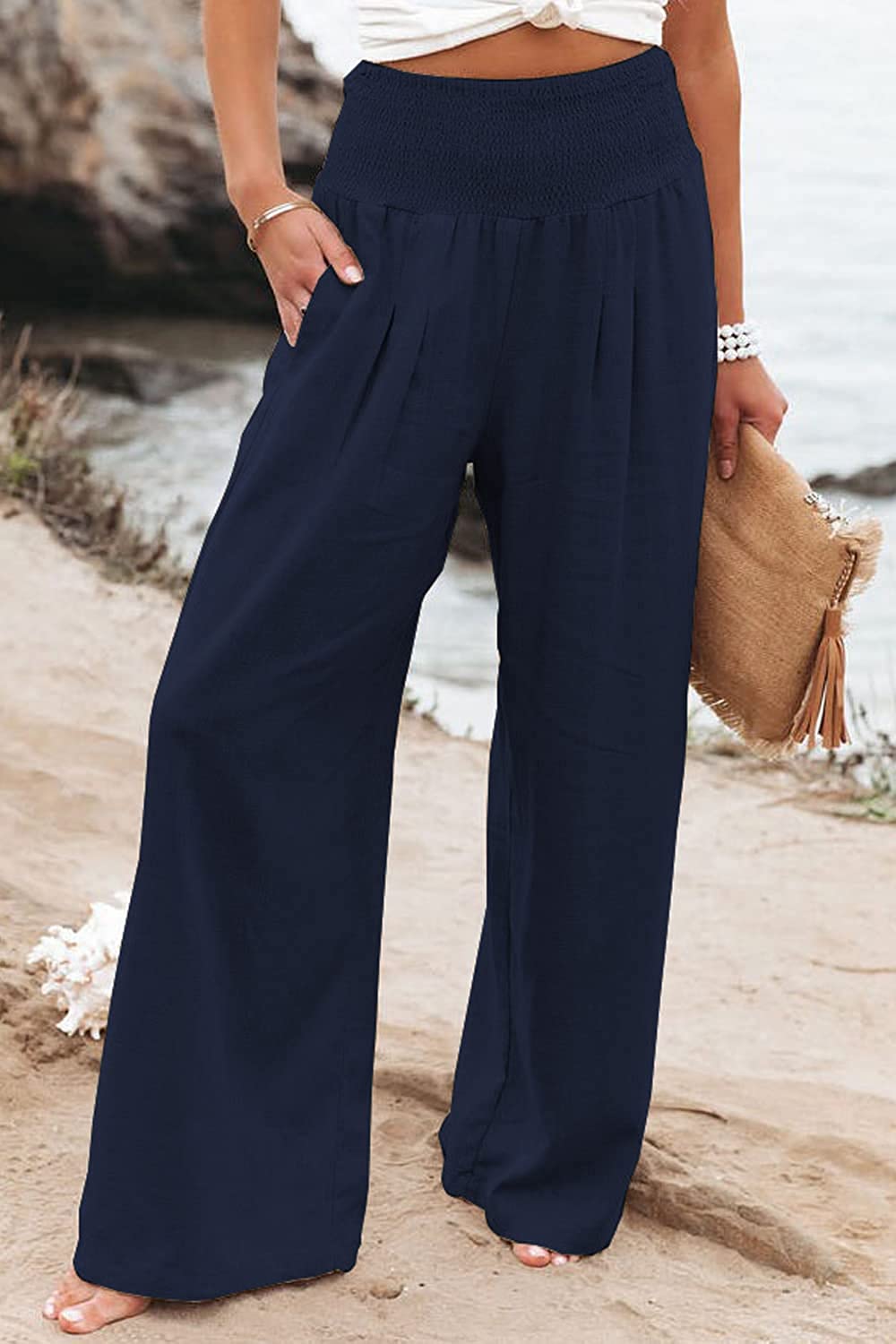 Outfit estivo: pantaloni larghi donna vita alta, comodi e sempre alla moda.