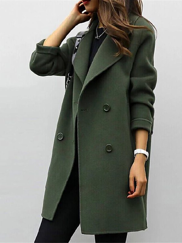 Trench lungo nero da donna, elegante e intramontabile, capo versatile per look sofisticati e chic.