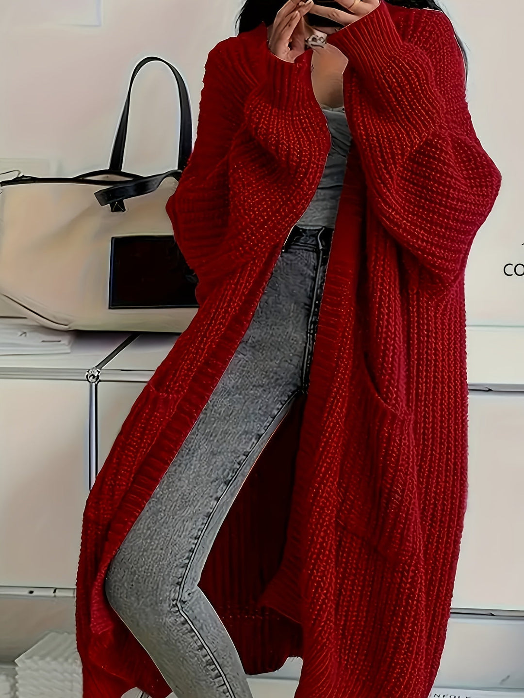 Cardigan donna oversize, maglia lunga comoda ed elegante, perfetta per un look casual chic autunno inverno.