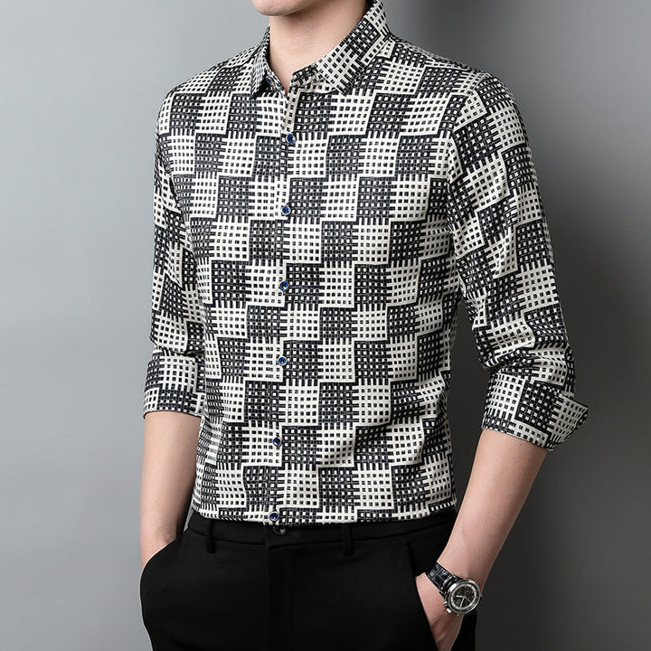 Camicia uomo a quadri, maniche lunghe, vestibilità regolare. Perfetta per look casual e versatile.