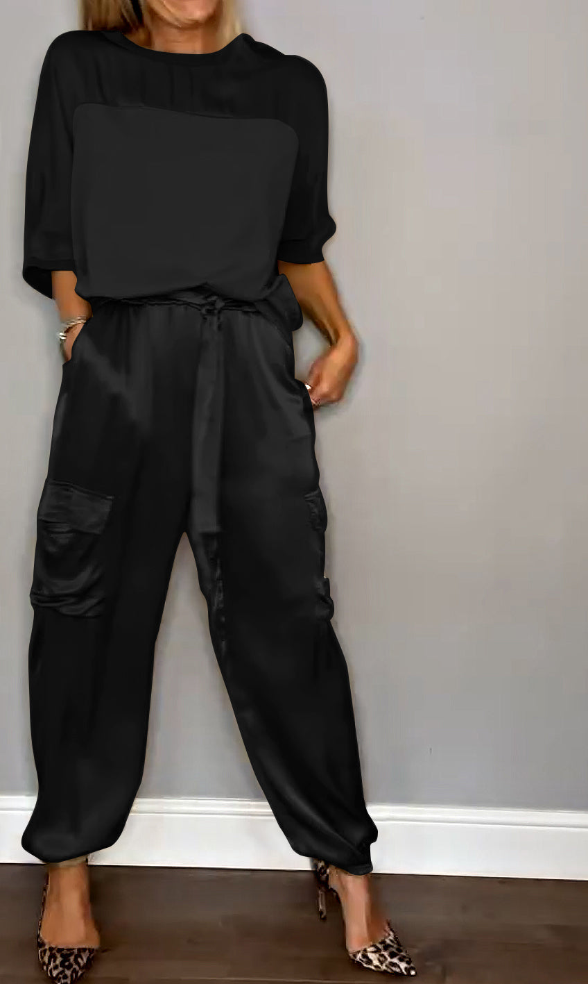 Set estivo donna, due pezzi in tinta unita, design moderno e minimalista.