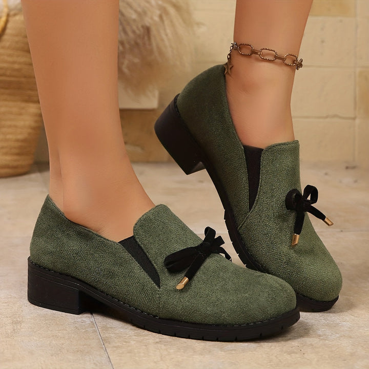 Scarpe donna mocassini slip-on, morbide con supporto piede, ideali per passeggio e comfort tutto il giorno.