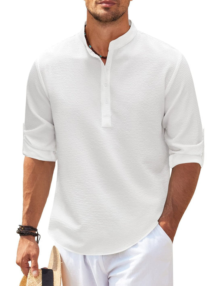 Camicia uomo a maniche lunghe con vestibilità comoda e bottoni. Perfetta per abbigliamento maschile.