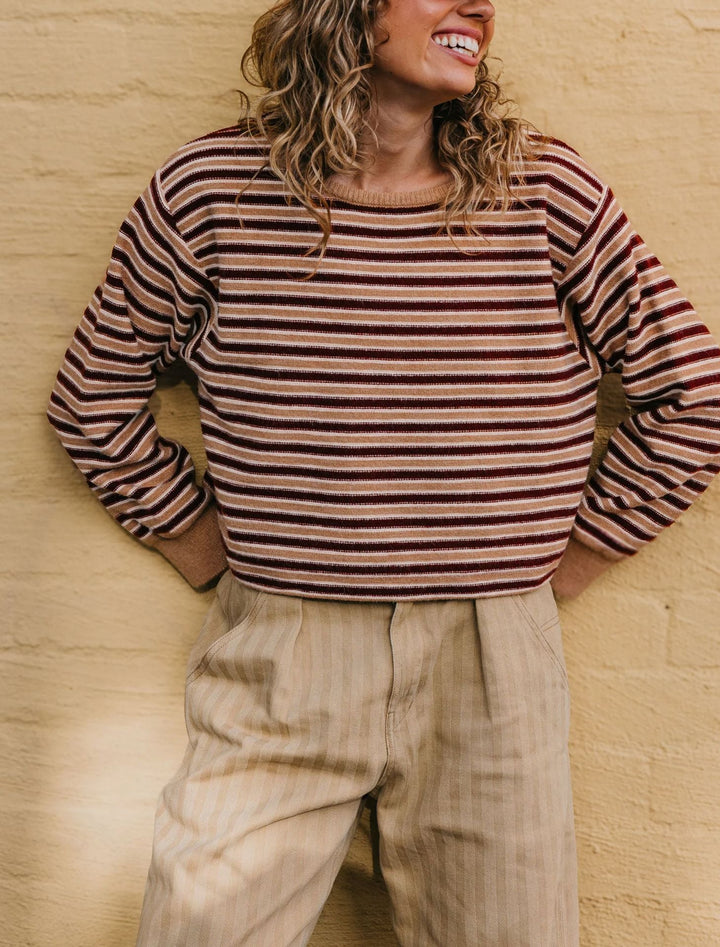 Maglione donna a righe color block con texture morbida, design accattivante. Perfetto per un look comodo e alla moda.