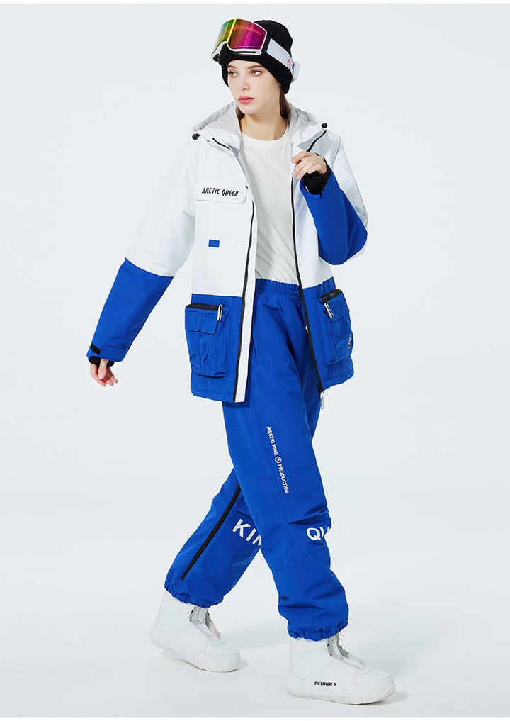 Completo sci unisex con giacca e pantaloni isolanti, per il massimo comfort.
