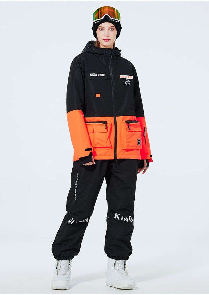Completo da snowboard unisex, protezione robusta e design funzionale.