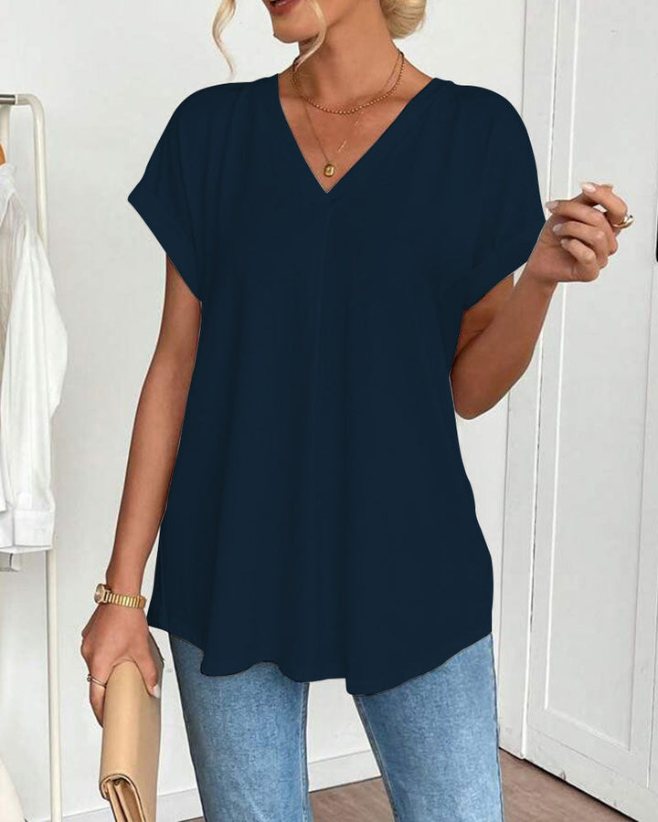 Top donna patchwork unisex, maniche corte e scollo a V, ideale per un outfit casual-elegante.