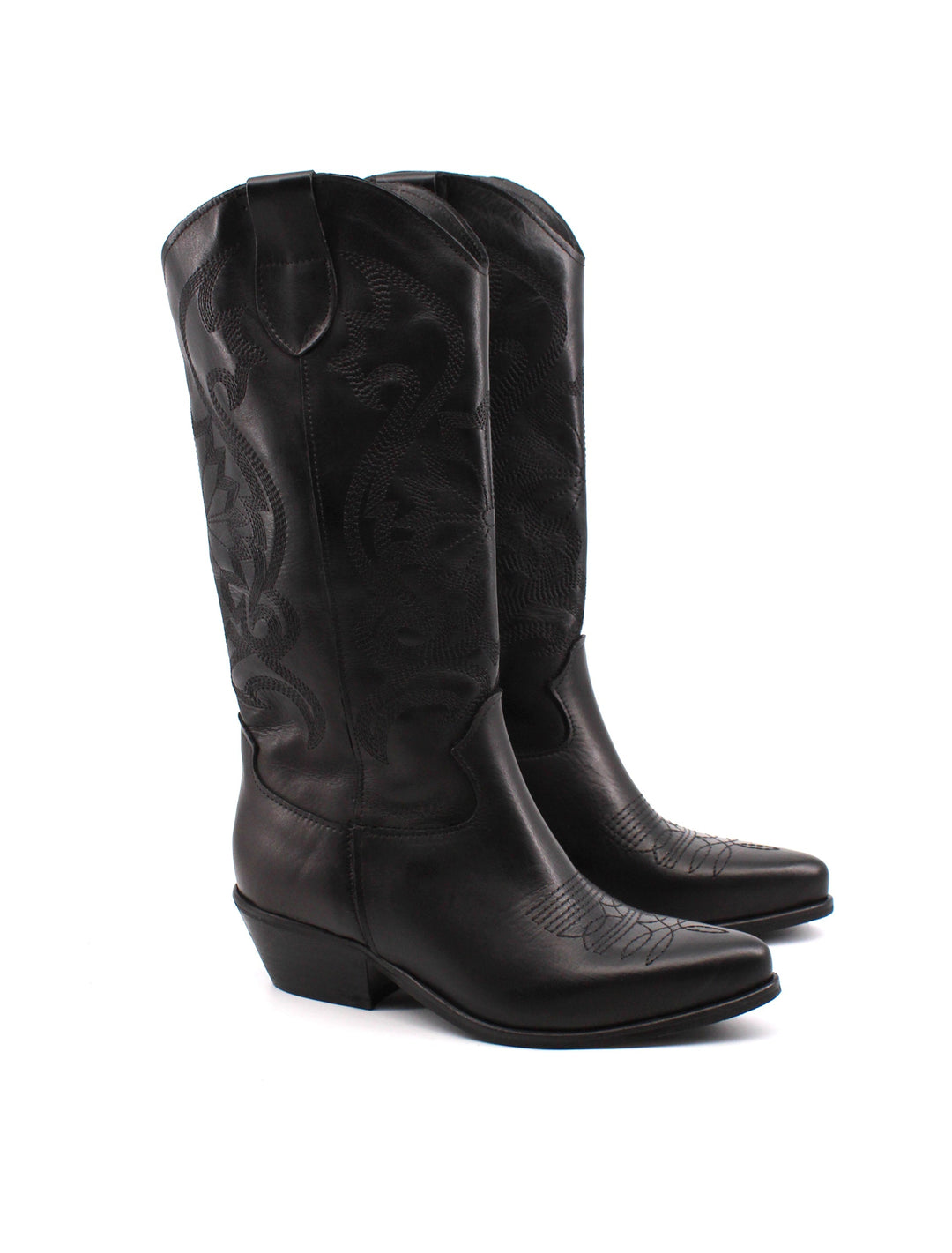 Stivali texani neri da donna in pelle, gambale 30cm e tacco 4.5cm. Ideali per un look western chic.