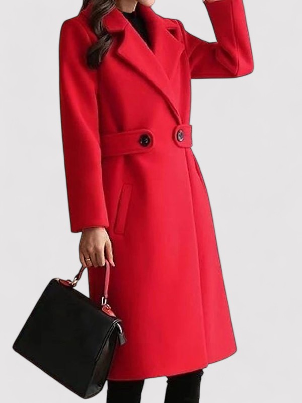 Cappotto invernale lungo donna marrone, elegante e chic, con revers e cintura raffinata. Moda autunnale.