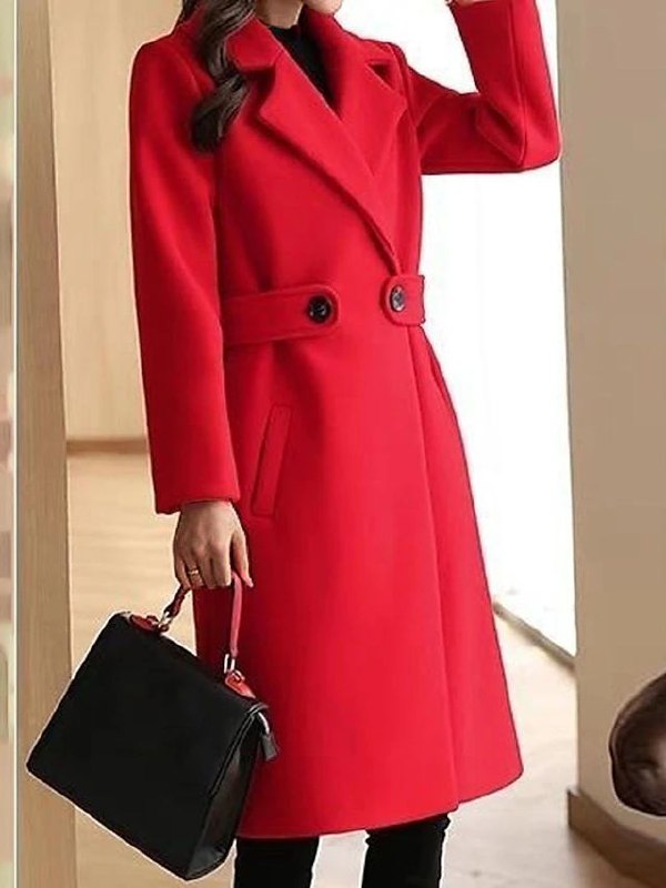 Elegante cappotto invernale da donna con cintura. Caldo e moda per proteggerti dal freddo con classe.