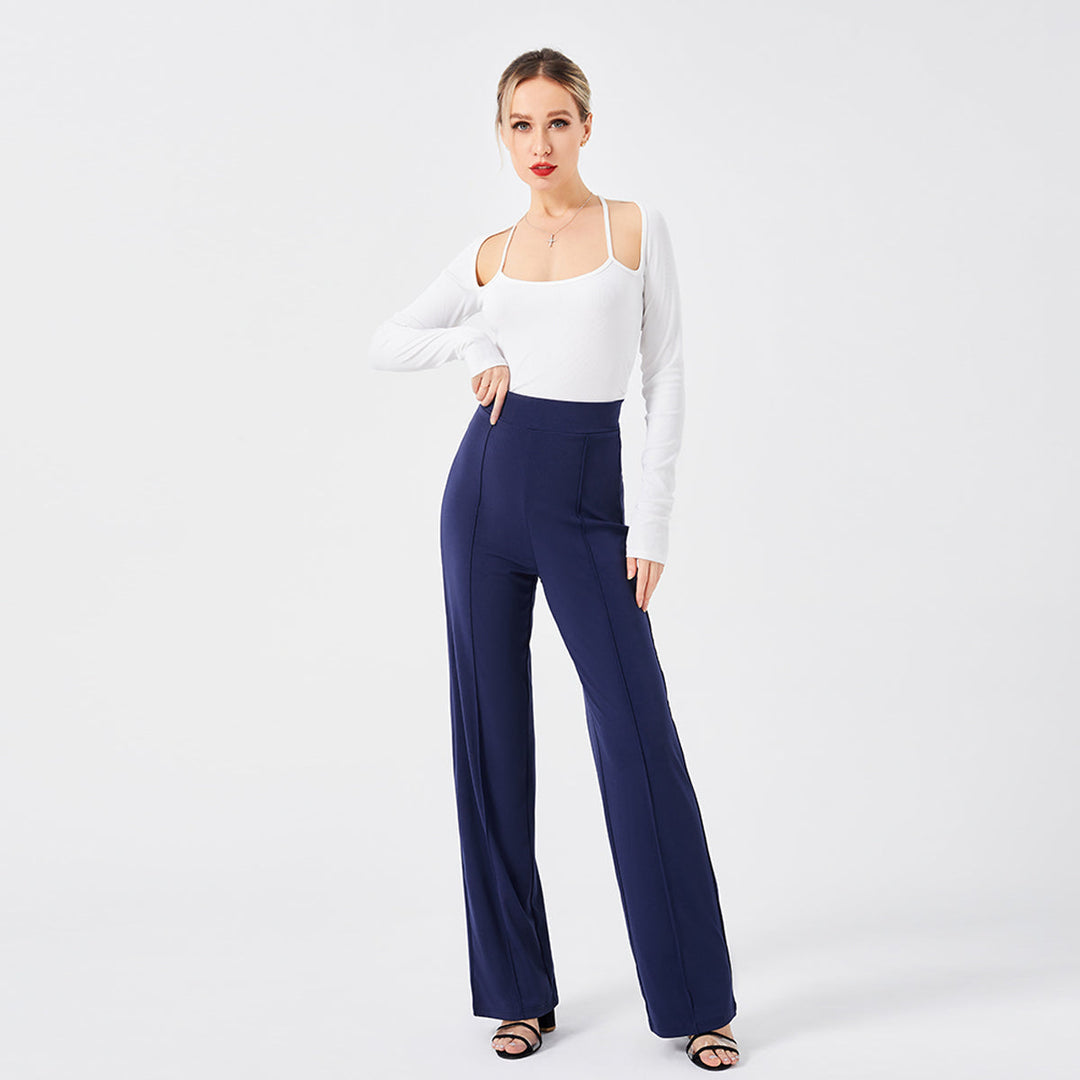 Pantaloni a zampa donna grigi vita alta, taglio slim, ideali per un look moderno e raffinato.