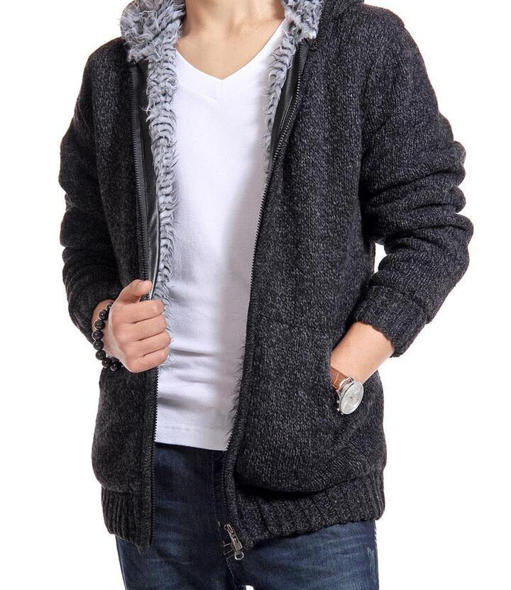 Giacca invernale uomo calda ed elegante, perfetta per affrontare il freddo con stile.