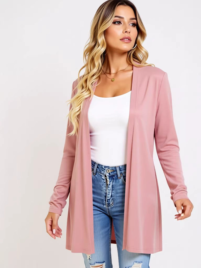 Giacca donna casual stampata, confortevole e vivace, ideale per la mezza stagione e moda femminile contemporanea.