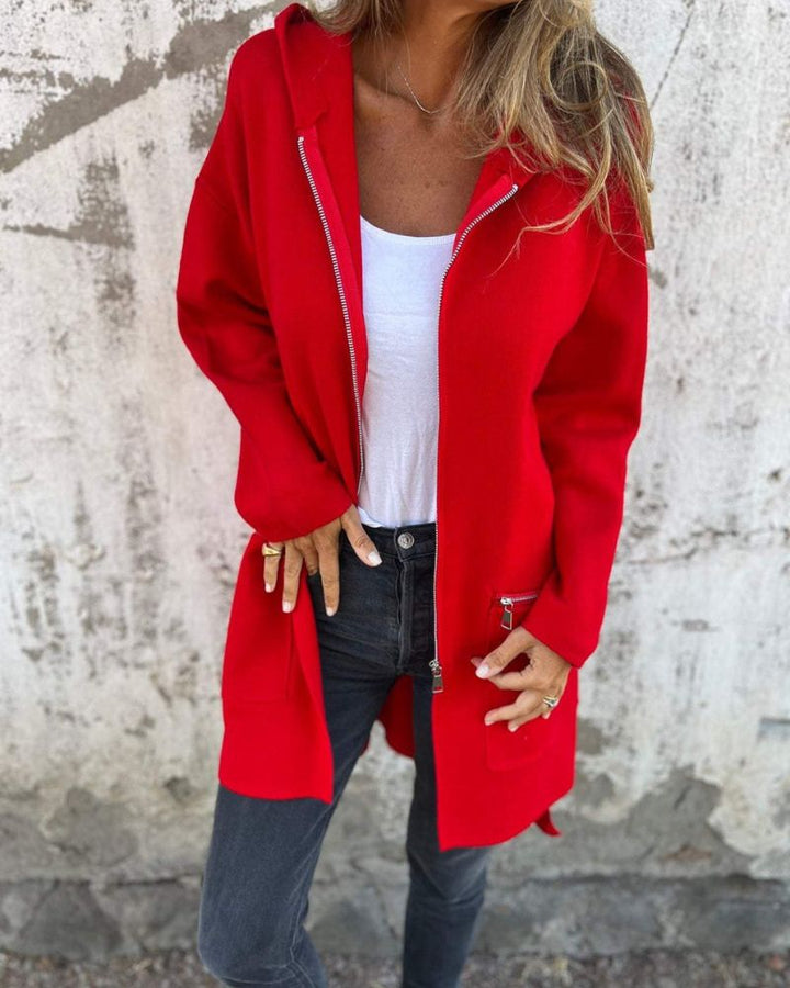 Morbido cardigan lungo donna con zip, maglieria confortevole per un look casual o elegante, moda femminile.