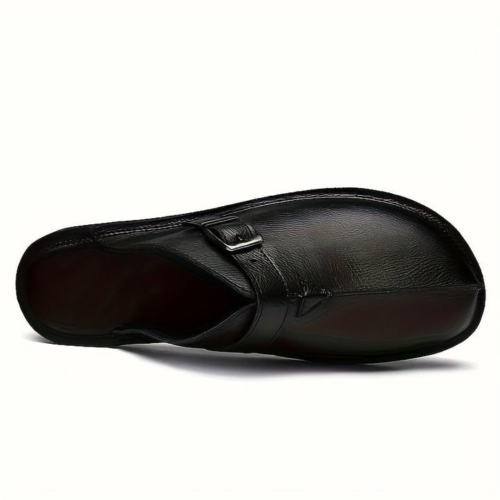 Sabot da uomo in similpelle, stile vintage per un comfort casual e pratico ogni giorno.