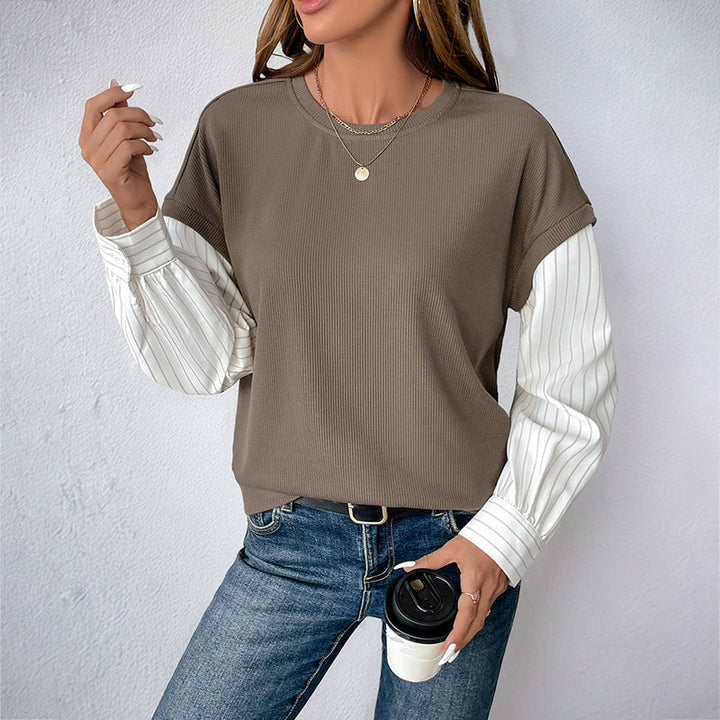 Maglione elegante da donna girocollo marrone caffè effetto finto due pezzi. Perfetto per la moda autunno/inverno.