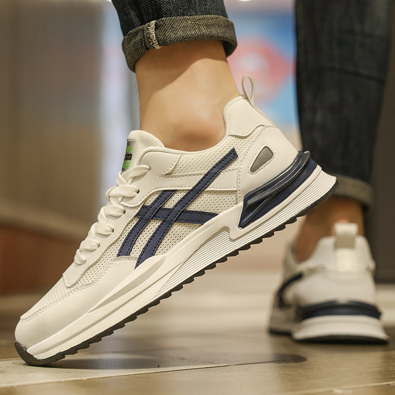 Calzature sportive unisex traspiranti, blu e arancio, con suola ultra flessibile per corsa e allenamento leggero.