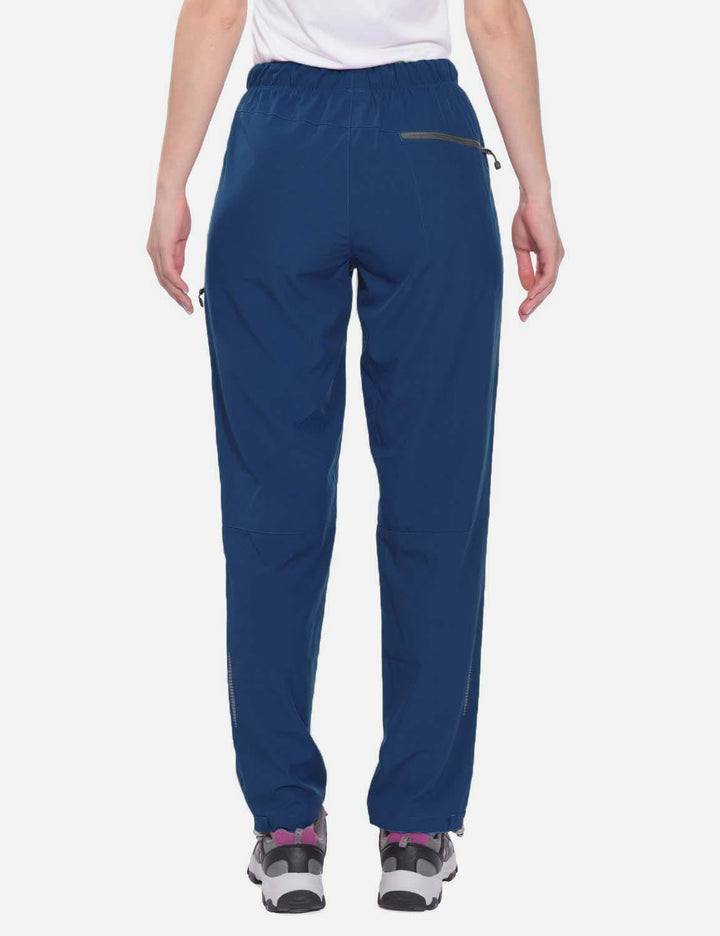 Pantaloni da trekking donna per tutte le stagioni, uniscono comfort e protezione.